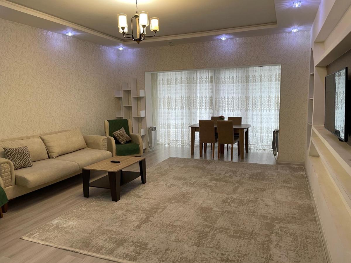 Park Azure Luxury Apartment Баку Екстериор снимка